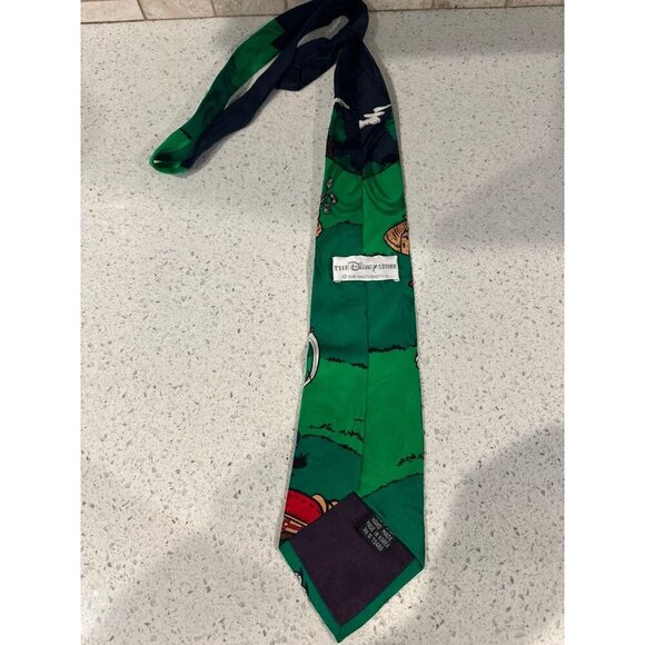 Mickey Mouse & Friends 100% Silk Men's Tie Golf Goofy Pluto Disney Store Vintage - Picture 4 of 4